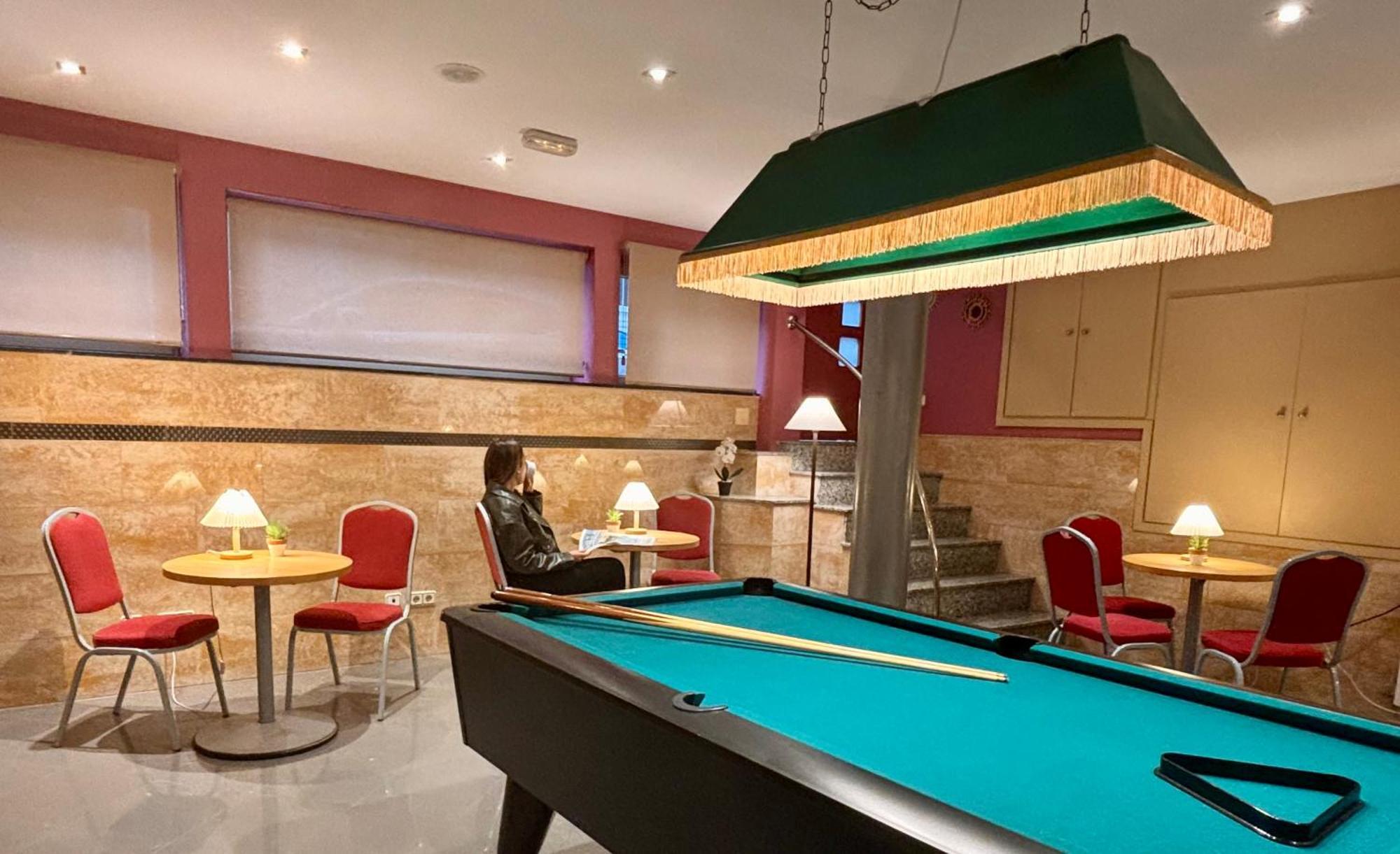 Hotel Piccadilly Сиджес Экстерьер фото
