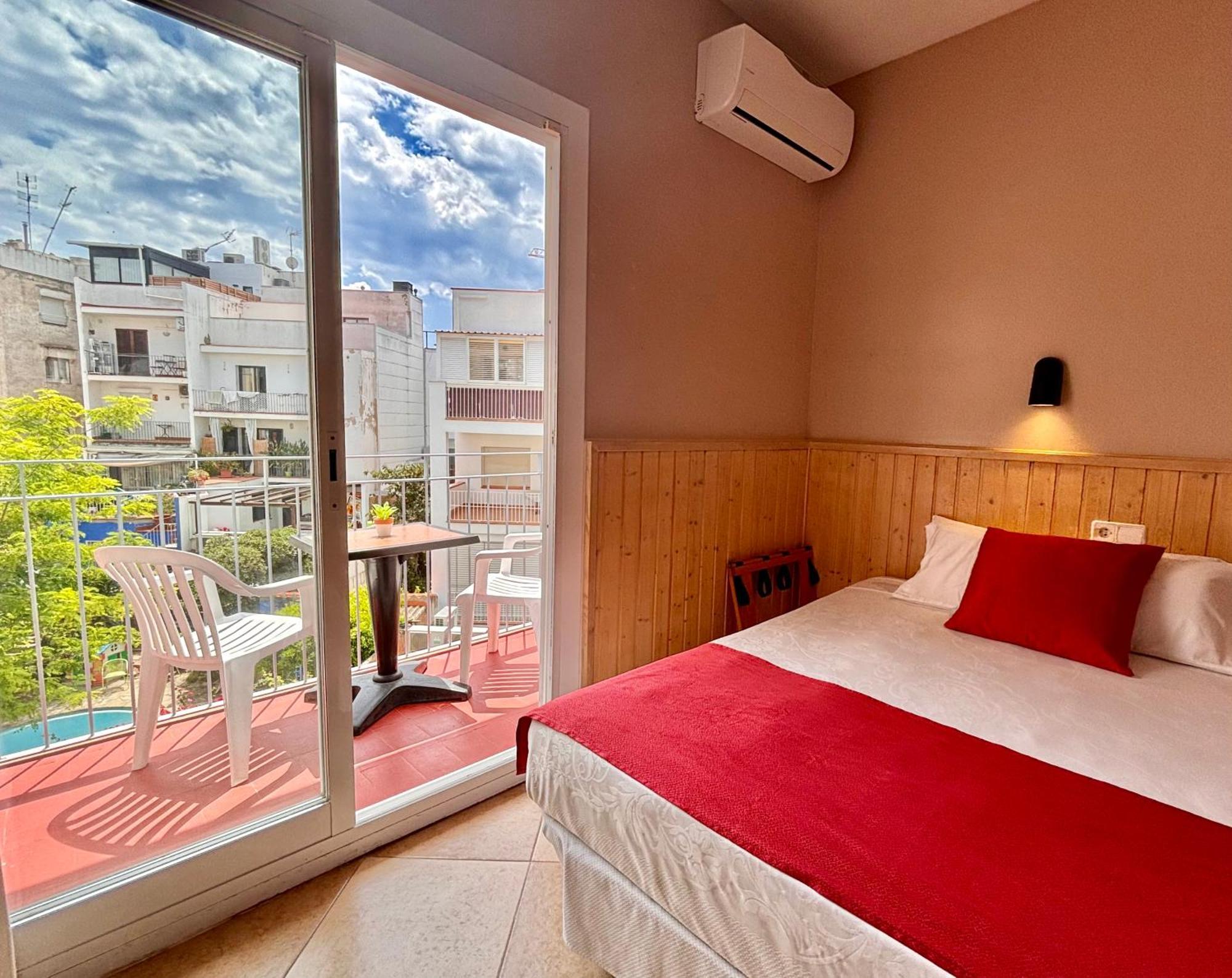 Hotel Piccadilly Сиджес Экстерьер фото