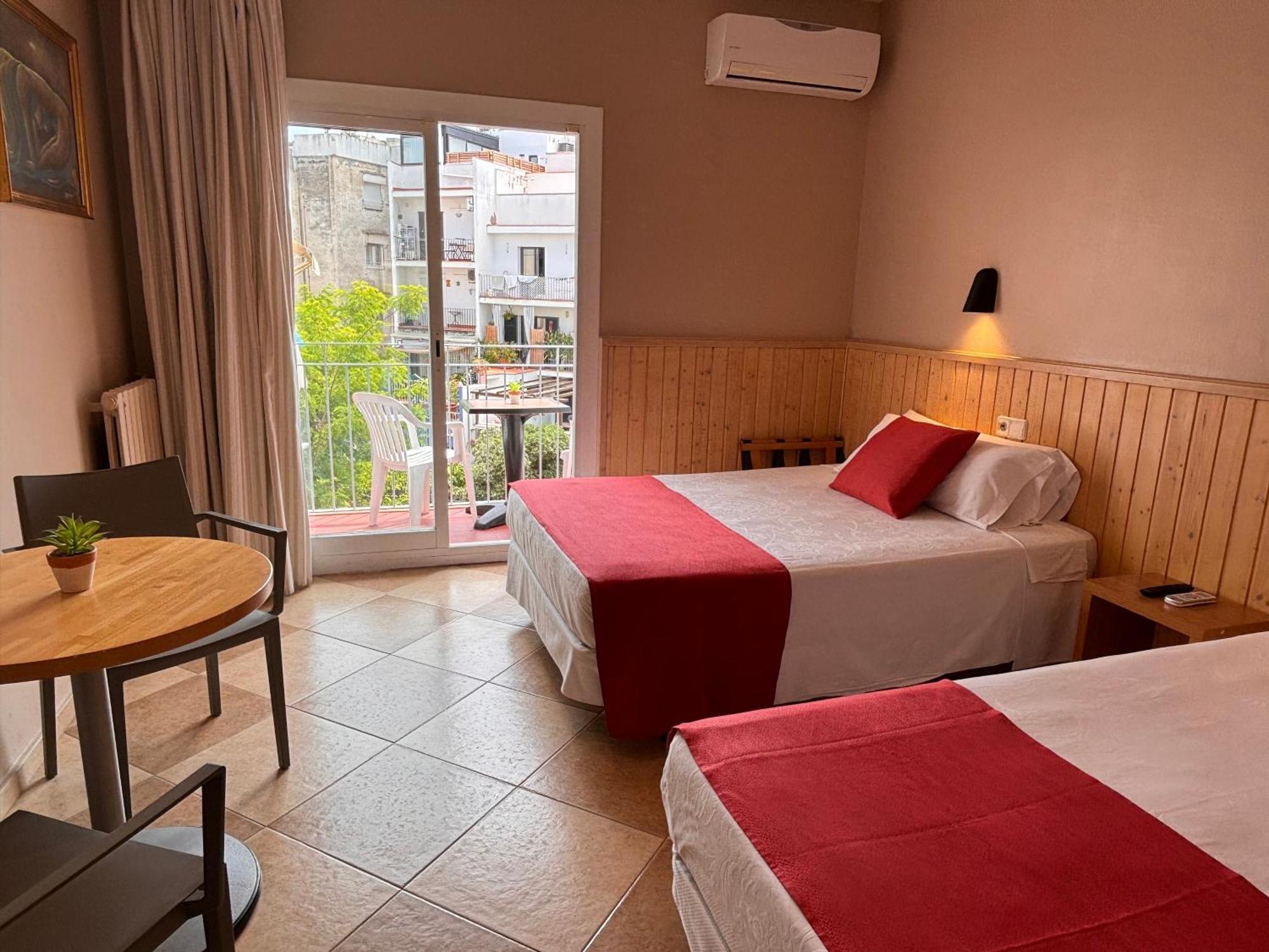 Hotel Piccadilly Сиджес Экстерьер фото
