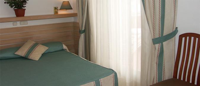 Hotel Piccadilly Сиджес Номер фото