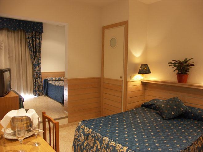 Hotel Piccadilly Сиджес Номер фото